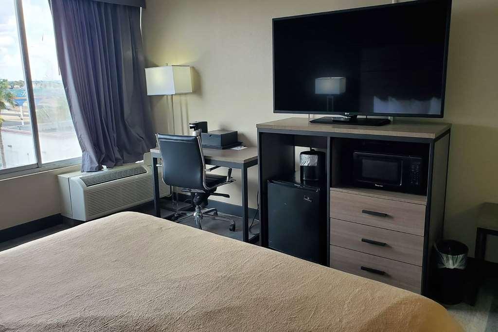 Baymont By Wyndham Laredo Hotel Szoba fotó